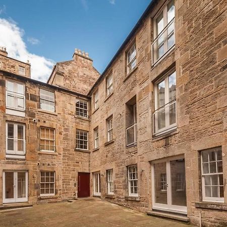 Bright And Stylish Apartment - Old Town Edinburgh Exterior photo